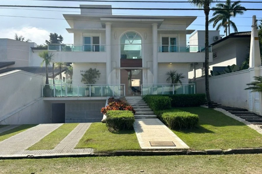 Casa à venda com 6 suítes em Riviera de São Lourenço, Bertioga, SP