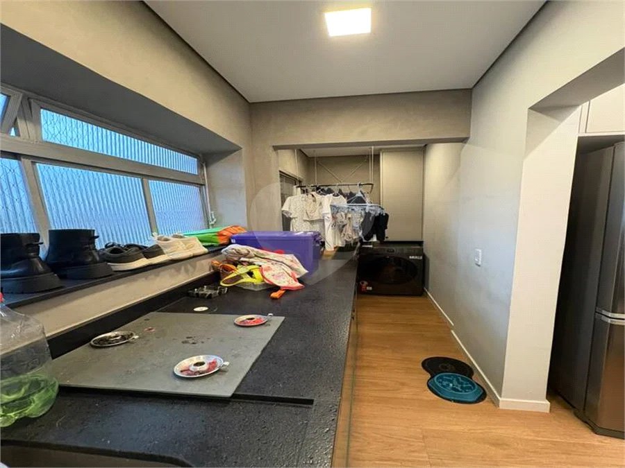 Apartamento Recém reformado e mobiliado a venda em Vila Mariana