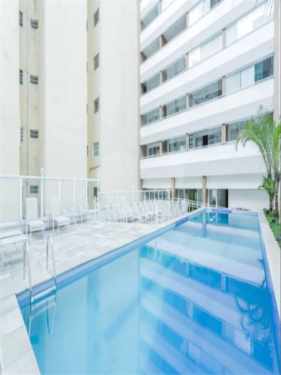 Apartamento Duplex com 1 Quarto e 2 Banheiros á Venda 60m² em Bela Vista - SP.
