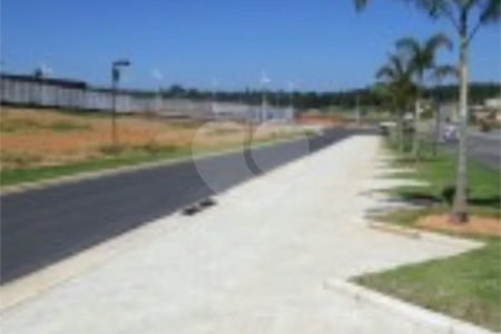 Terreno industrial de 3.000 m² à venda em Cotia/SP