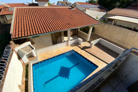 Casa/sobrado para venda com piscina no Santa Felícia Jardim