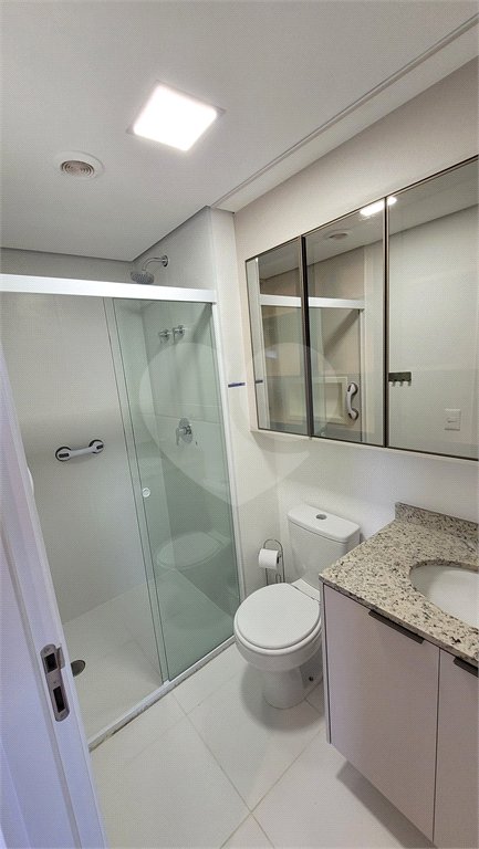 Apartamento de 2 quartos mobiliado à venda no Paraíso