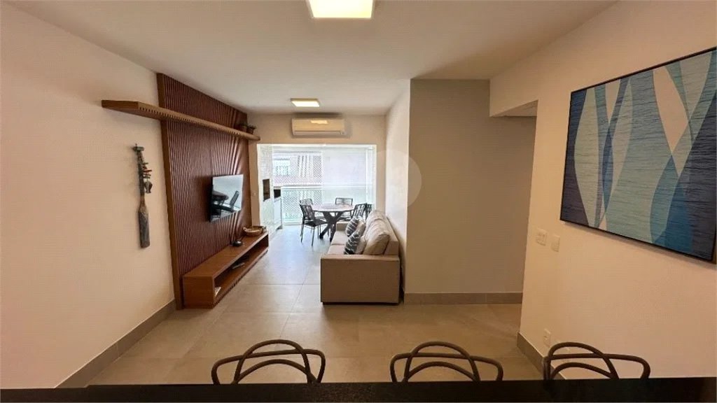 Apartamento à venda com 3 quartos, sendo 1 suíte,  em Riviera de São Lourenço, Bertioga, SP