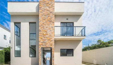 Casa à venda com 5 suítes em Boracéia, São Sebastião, SP