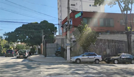 Espaço com 85 m2 na Vila Mascote