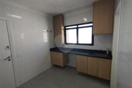 Maravilhoso Apartamento Aclimação 185,41 m² , 3 vagas na Melhor Parte da Aclimação Maravilhoso
