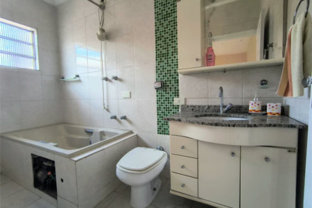 Sobrado à venda com 3 quartos, sendo 1 suíte,  em Vila Polopoli, São Paulo, SP