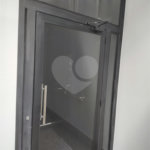 Sobrado em condomínio na cidade de Atibaia com vista espetacular, privacidade e conforto, avalia permuta, aceita financiamento