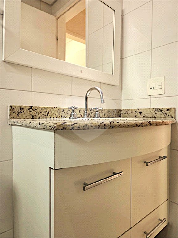 Apartamento na Chácara Inglesa com 2 dormitórios (1 suite), varanda, vista livre e vaga
