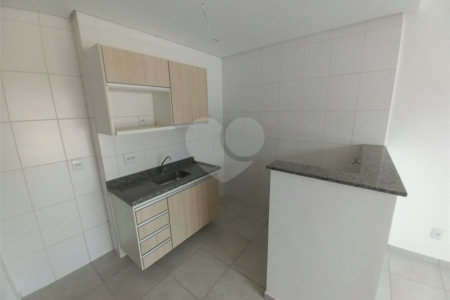 Apartamento no Condomínio Mirante Araucária.