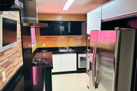Apartamento à venda Mooca, 149m², andar alto, 3 suítes, 2 vagas, varanda gourmet, lazer