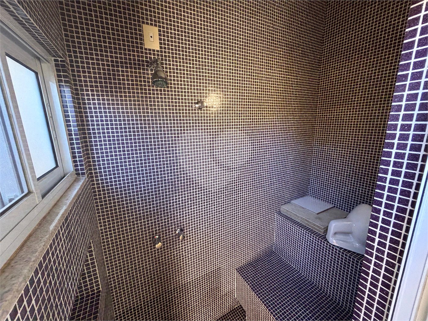 Casa á venda condomínio Damha I