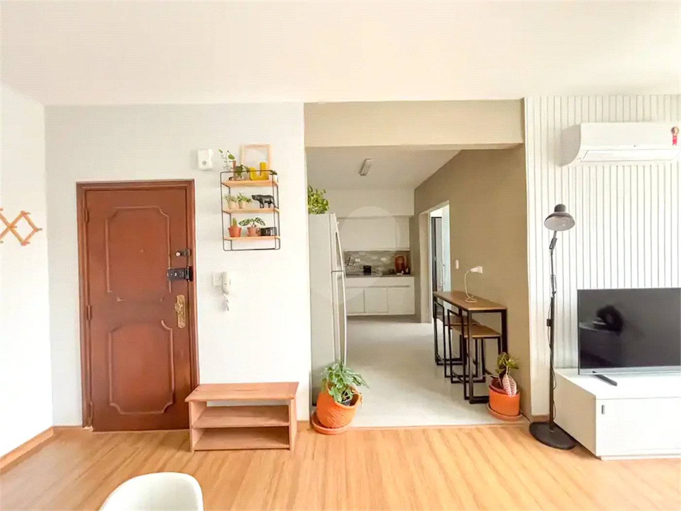 Apartamento de 80m² a venda e locação em Moema - 02 dorm, 02 Banheiros 01 Vaga