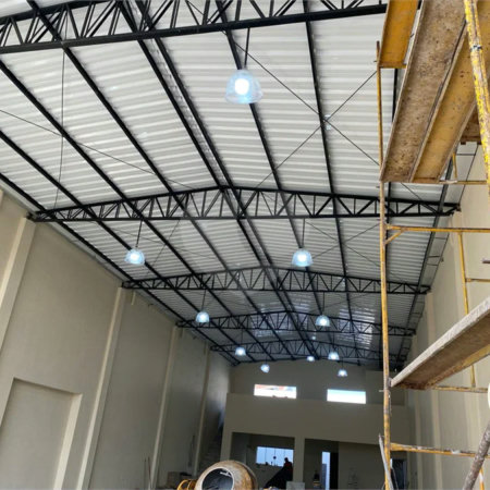 Galpão Comercial Novo para Locação – 350 m²