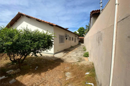 Casa à venda com 5 quartos no Centro, Balsas, MA