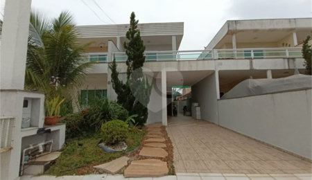 Casa à venda ou para alugar com 4 quartos, sendo 2 suítes,  em Morada da Praia, Bertioga, SP