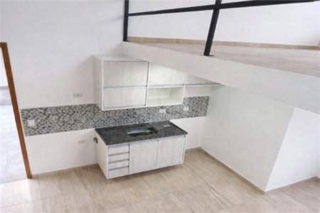 Prédio com Renda no Jabaquara - 773 m2 sendo 13 Studios, Salão Comercial e 22 vagas de garagem!
