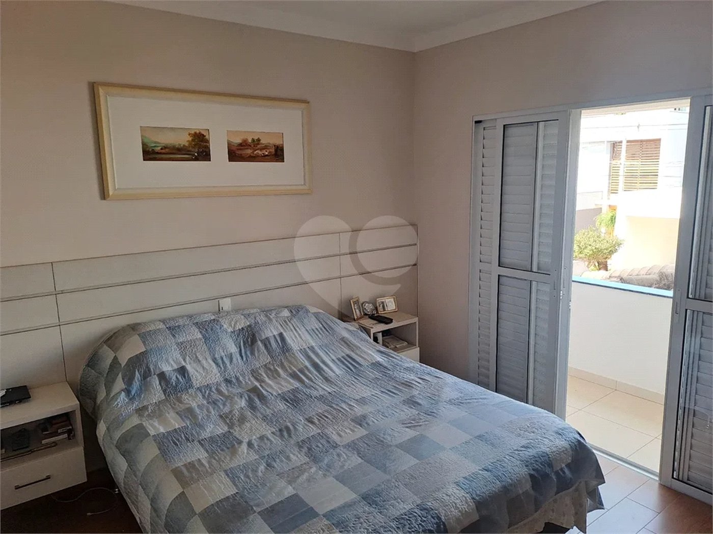 Linda Casa 3 dormitórios com piscina - R$ 950.000,00