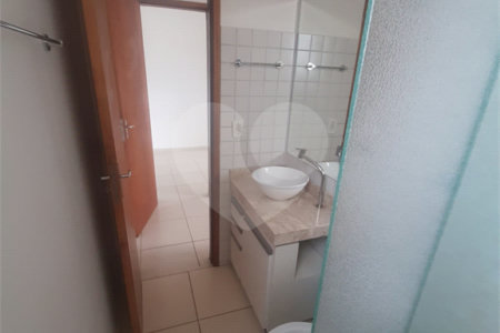 Apartamento para venda ou locação no Residencial Bianchi.