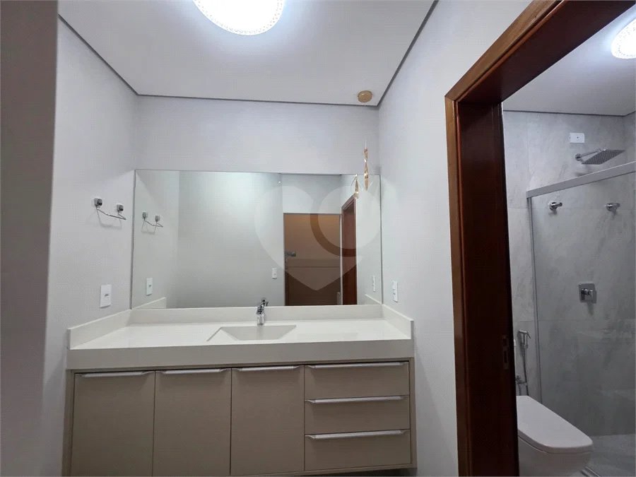 Casa à venda com 4 suítes no condomínio Residencial Jardim Primavera, Louveira - SP