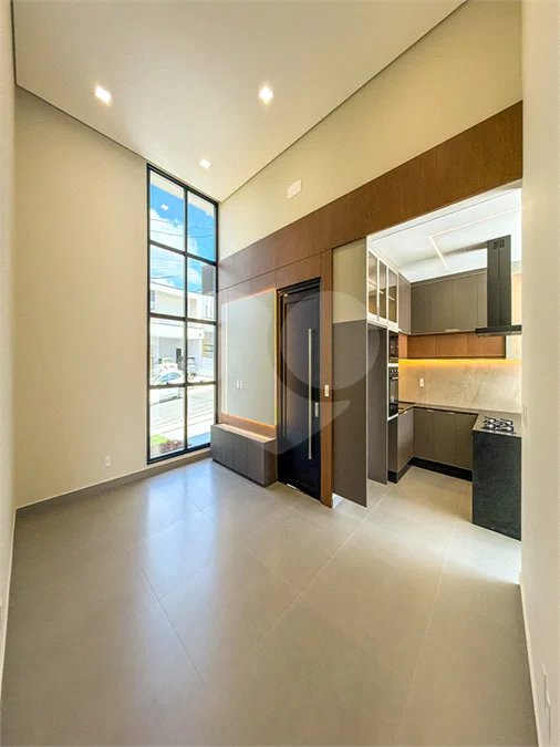 Casa Térrea Evidências - Indaiatuba/SP - R$ 1.950.000,00 - Área Total 307,33 m² - Área Construída 201,90 m² - TÉRREA - 03 suítes sendo a master com closet; Escritório; Lavabo; Cozinha com cooktop, forno, micro-ondas e coifa; Móveis planejados na hall de entrada, sala, escritório, cozinha, gourmet, s