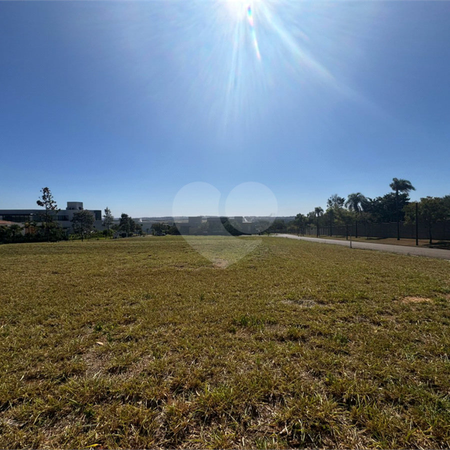 Terreno para venda no condomínio de alto padrão Damha Golf