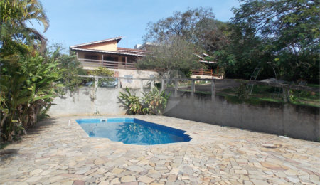 Casa Térrea à venda com 3 quartos, sendo 1 suíte,  em Mirante do Cachoeira, Piracaia, SP