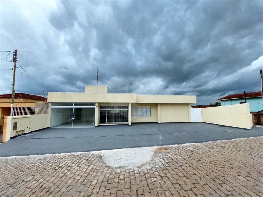 Casa Comercial Estratégico no Centro de Atibaia – Locação ou Venda