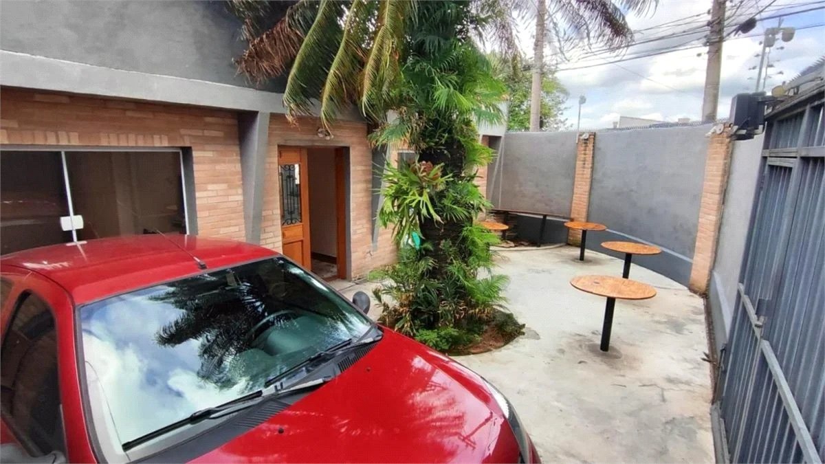 Casa à venda ou para alugar em São Paulo, SP