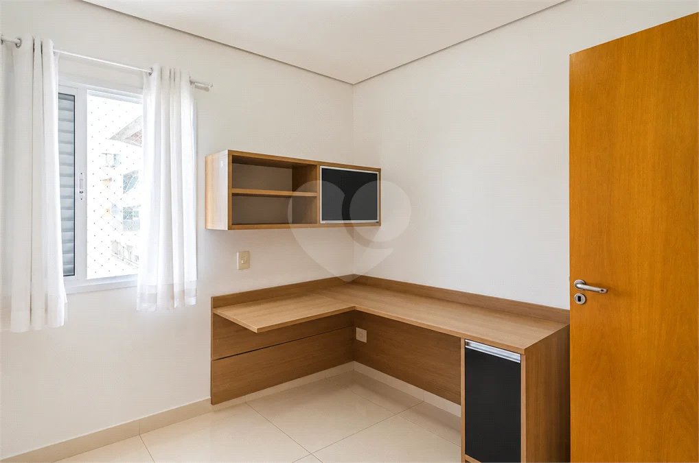 Apartamento de 84m² na Vila Lusitânia, em São Bernardo do Campo, com 3 dormitórios, suíte com varanda, 2 vagas cobertas, depósito privativo e lazer completo.