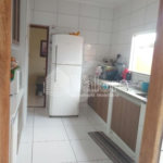 Casa Térrea com 3 dormitórios, sendo 1 suíte.