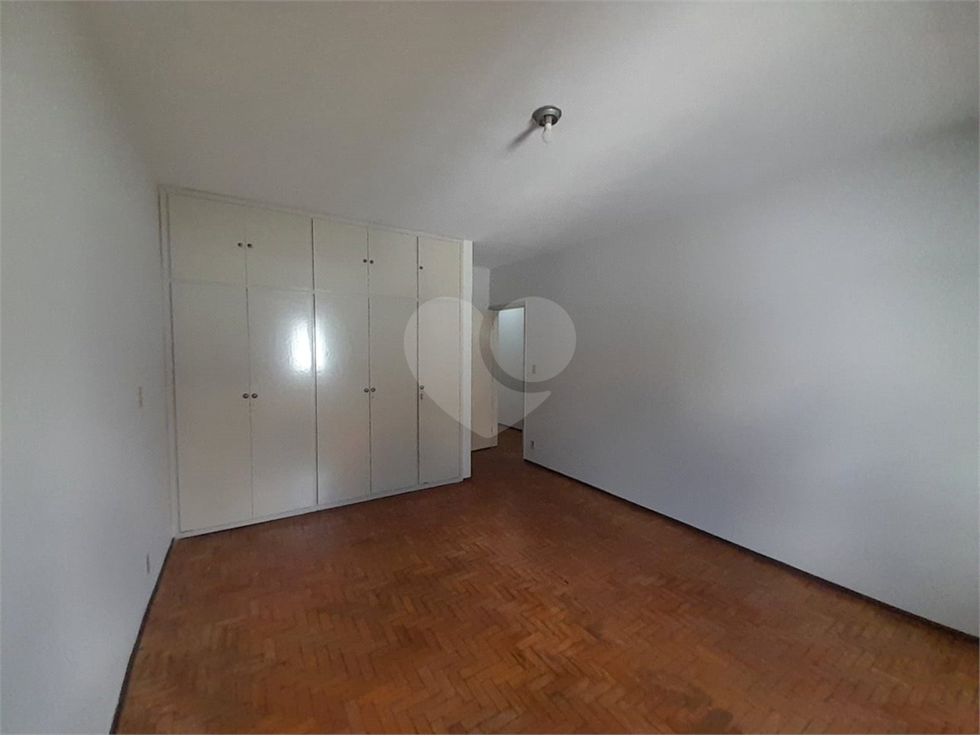 Casa Disponível para Venda ou Locação na Vila Nery – Ideal para Residência ou Comércio