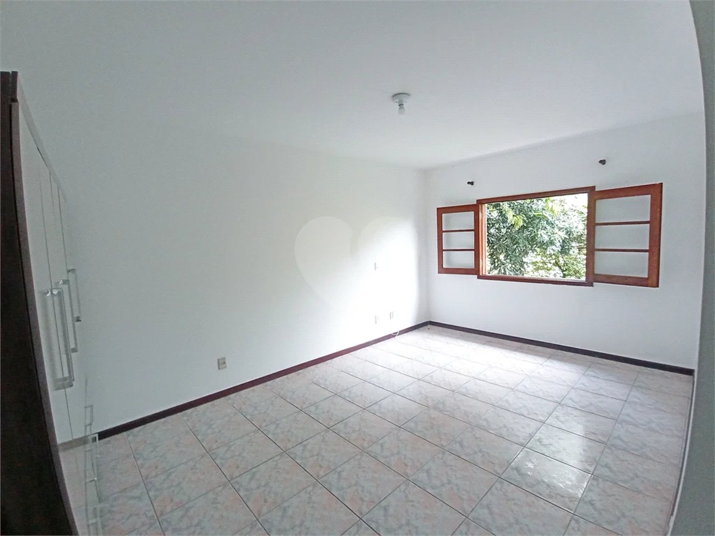 Casa a Venda no Condomínio Vista Alegre - Café em Vinhedo/SP