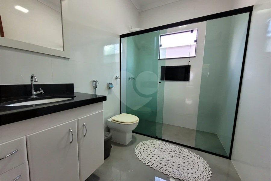 Bela casa à venda no Bairro Convívio Santa Tereza em Piracicaba - SP.