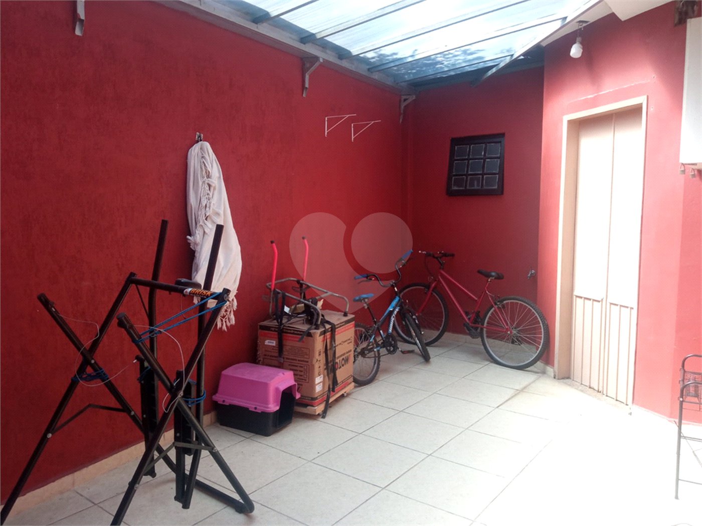 Casa com 60m², 2 dormitórios, 2 vagas, à venda na Vila Fachini