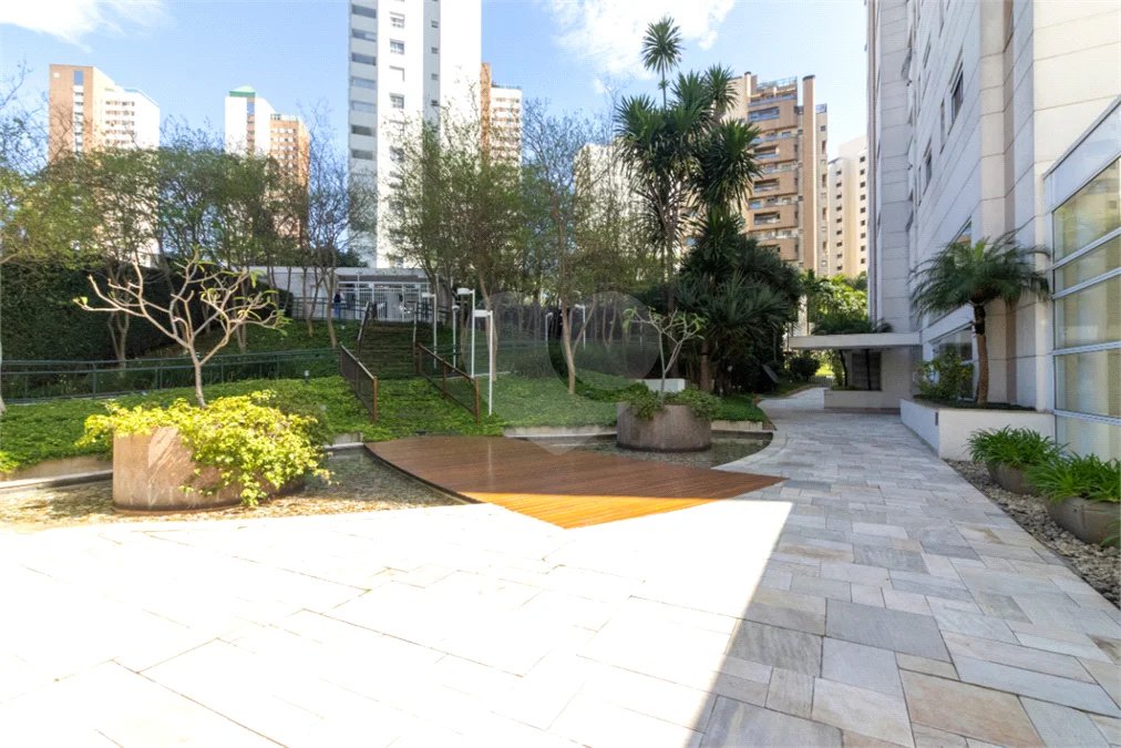 Vila Andrade / Jardim Sul - 4 dormitórios | 2 suítes | 3 vagas | depósito