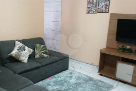 Casa à venda na região do Santa Felícia.