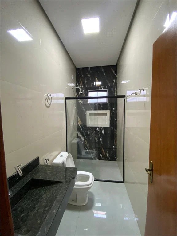 Casa à venda com 3 quartos, sendo 1 suíte,  em Catumbi, Balsas, MA