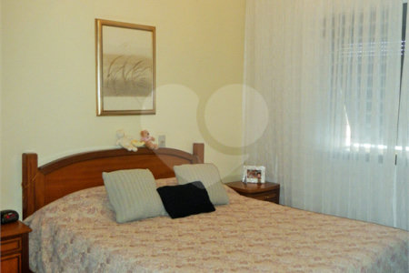 Apto na Vila Mariana c/270m2 - 4 Quartos/3 Suítes/5 Vagas de garagem - metrô Santa Cruz