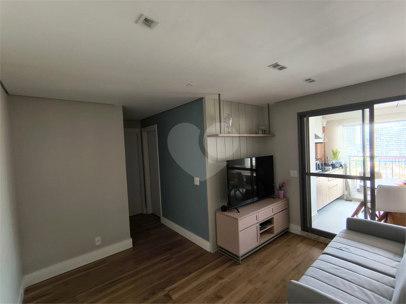 Apartamento Mobiliado 2 Suítes - 72 mts² - Ar Condicionado - 1 vaga - 400 do Metrô Alto do Ipiranga