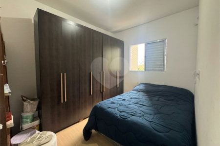 Apartamento de 49m2 á venda, no Parque das Oliveiras, em São Carlos.