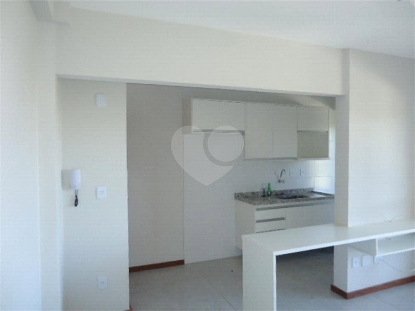 Apartamento no Condomínio Via Campus.