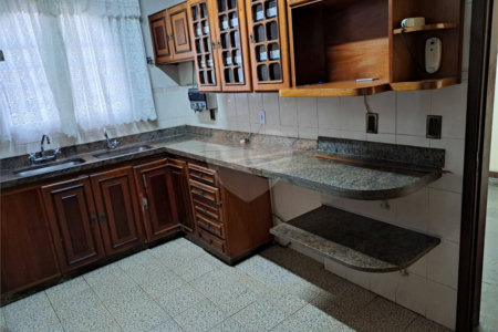 Casa térrea no Centro