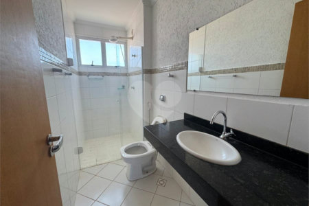 Apartamento de 2 Dormitórios á venda, no Parque Santa Marta em São Carlos.