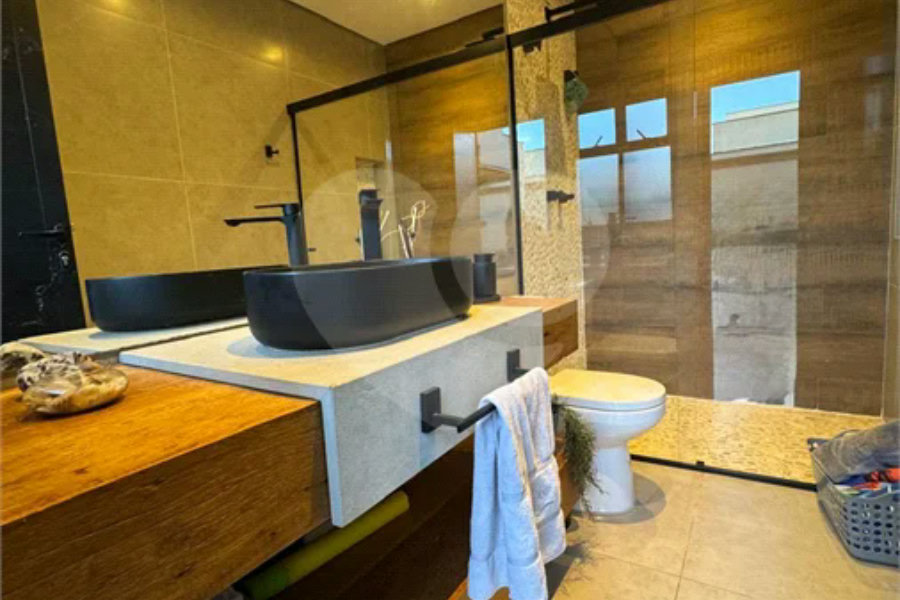 Casa à venda com 3 quartos, sendo 1 suíte,  no condomínio Parque Residencial Damha 2, Piracicaba - SP