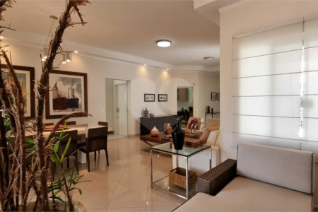 Lindo sobrado com 4 suites e piscina à venda, 365m², por R$ 2.450.000,00 no condomínio Villa Suiça, em Indaiatuba/SP.