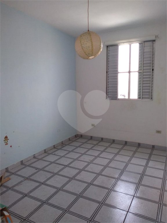 Sobrado à venda na Saúde c/195m2 de construção - 3 quartos/4 banheiros/2 vagas - metrô Santa Cruz