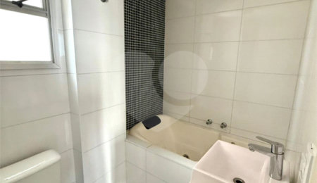 Apartamento à venda com 2 quartos, sendo 1 suíte, em Vila Gumercindo, São Paulo, SP
