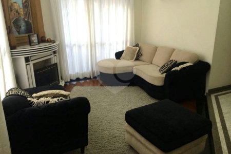 Apartamento na Saúde 126m² 3 dorm/3vagas Aceita permuta por imóvel na praia