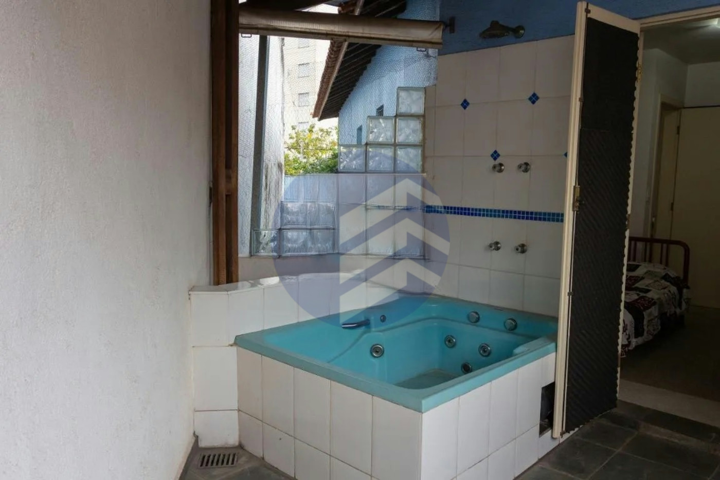 Sobrado à venda com 4 quartos, sendo 1 suíte, em Jardim Ester Yolanda, São Paulo - SP
